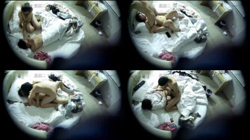 Room_of_a_hotel_near_the_university_town.jpg